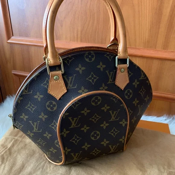 Sold❌Beautiful Louis Vuitton Monogram Ellipse PM✨❤️ - Picture 11 of 16